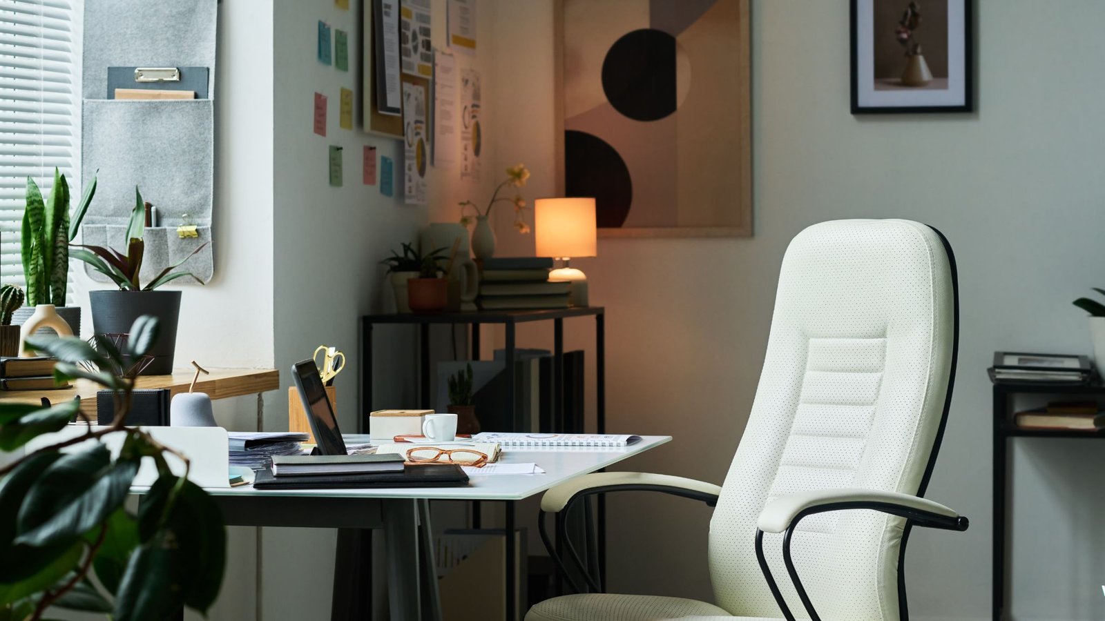 Ergonomic Office Chairs for Home Workers
